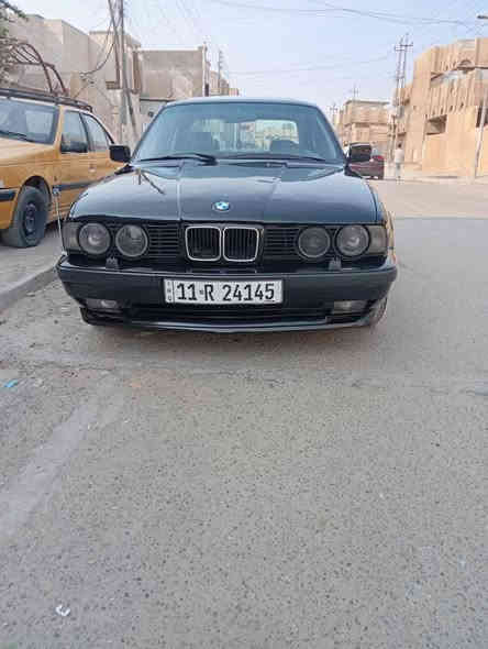 السلام عليكم بي ام للبيع BWM موديل 92 حجم 535 كير عادي السيارة تعمير اوفر اوول من الدعاميه للدعاميه مكينه وكير و كهربائيات وتبريد وصدر كفاله رقم بغداد انكليزي تحويل مباشر داخلها لوك سقف وتكم كنتاره السعر 53 وبيها مجال قليل المكان بغداد الزعفرانية ***********
