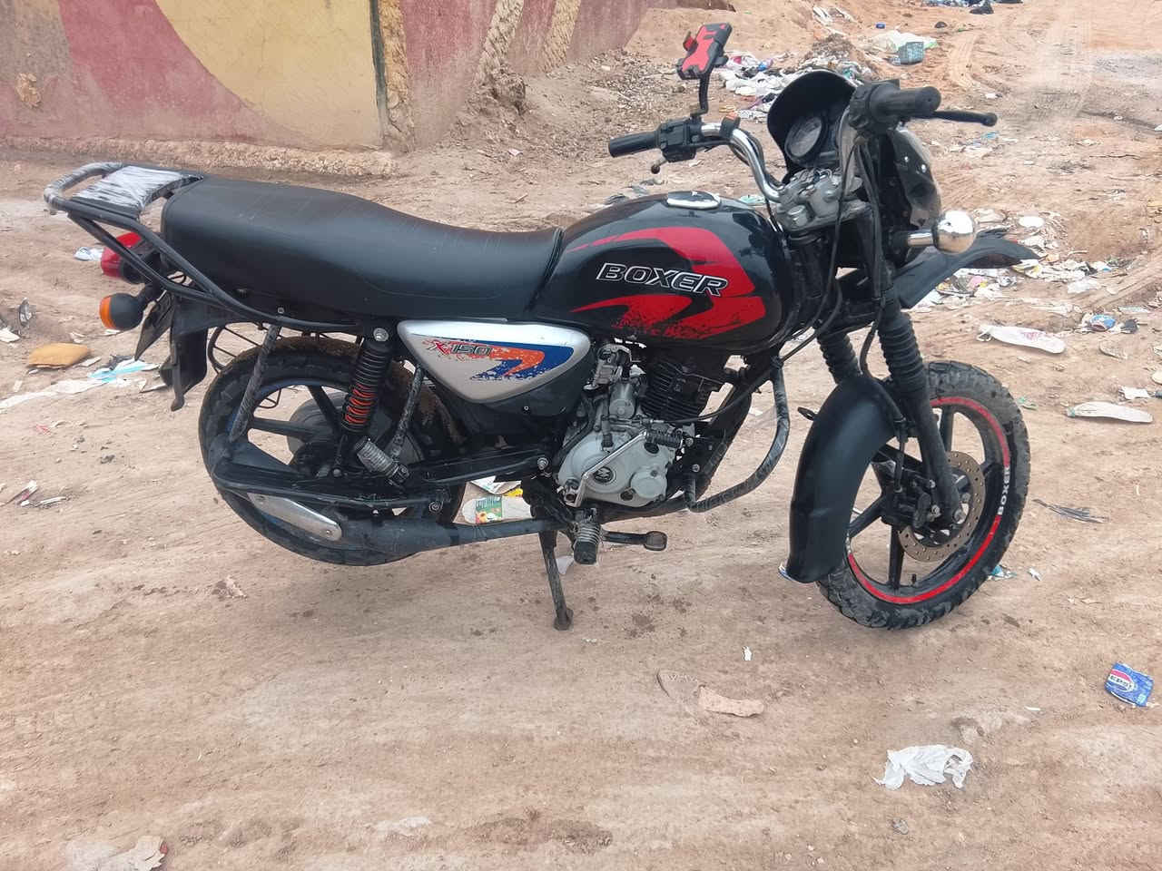 السلام عليكم دراجه بوكسر للبيع 
موديل /2024
ادوات ادوات 
كفاله سرقه و عشائر 
السعر 700 وبيها مجال قليل 
مكاني ابو الخصيب سراجي 
رقم الهاتف واتساب فقط ***********
