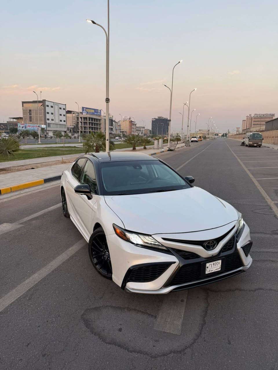 سلام عليكم 
للبيع او مراوس تيوتا كامري
بدون رقم تترقم جميع المحافضات 
xseفول مواصفات للاخير 
مكينة 6 سلندر 
5 كامرات 
نقطه عمياء 
حساس اماني وخلفي
تحديد مسار 
توقف ذاتي 
داتشوب ع الجامه الامامية 
كشنات جلد تبريد تدفئة
لون تو كلر صدفي وقماره سوده
4 اكزوزات 
مديل 2023 وارد امريكي
تقرير مياه امطار من امريكة جايه السياره تعمل وتسير 
بلعراق انضربت عدي جاملغ وطرف البنيد وتبدلن اصليات نفس الون بدون ارباك بدون دواخل 
السعر 220 
مكان السياره البصره حي المهندسين 
*********** البصرة, العراق
