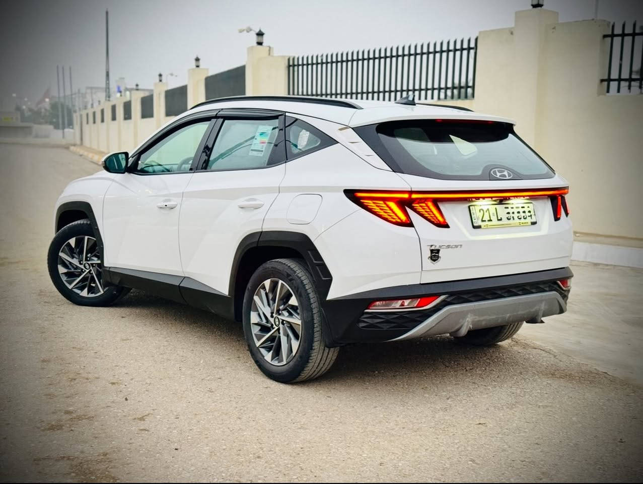 السلام عليكم ورحمه الله وبركاته

هونداي توسان 2024 

خليجي

رقم سليمانية تحويل مباشر 

سنويه لغايه ٢٠٢٩ وهزه جديدة  

مكفولة كفالة عامة سونار مرفق مع الصور

عدا الي مأشر من ضمن الصور 

ماشيه 48 كم

 مواصفات 

حجم المحرك 200‪0 

شاشه ديجيتال

بصمة   

تشغيل عن بعد

‏AIRBAG عدد 2

سايد بريك بصمه 

بك لايت LED

كروس سرعه

اوتو هولد

مري شفط 

ثلاجة 

مقاعد امامية كهرباء 

بردات ابواب خلفية 

حساسات امامية وخلفية

حساس كشنات

تحكم مقود كامل

بصمات عدد 2 

انارة ترحيب

نقطة نزول منحدرات. 

نظام مانع تزحلق 

شاحن موبايل واير ليس  

اشاير بالمري والمري قابلة للطي 

درايف مود

‏(Normail - eco- sport t) 

السعر 217 وبيه مجال بسيط للشراي الجاي

مكانه ديالى بعقوبة

الخاص مفتوح

للاستفسار ***********
