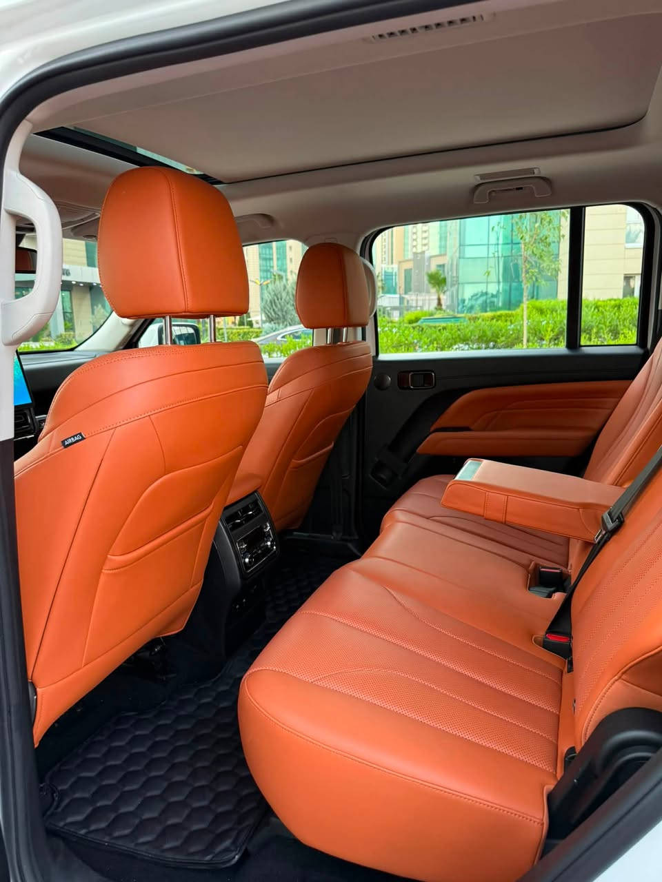 Haval H9 2025
‎ماشية 13,000 كيلومتر 
‎   مابيه  صبوغ و تعديل مكفولة دعامية لدعامية
‎مواصفات TOP فول المواصفات
‎سعر 293 ورقة و معاملة 
‎السيارة بأربيل 

‎السيارة كلين بدون صبغ و شرط تحويل 
***********
