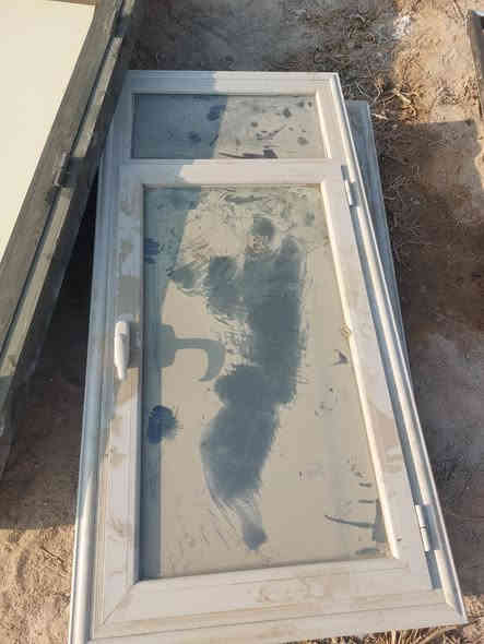 بيبان المنيوم نضافه فول
***********
خور زبير
