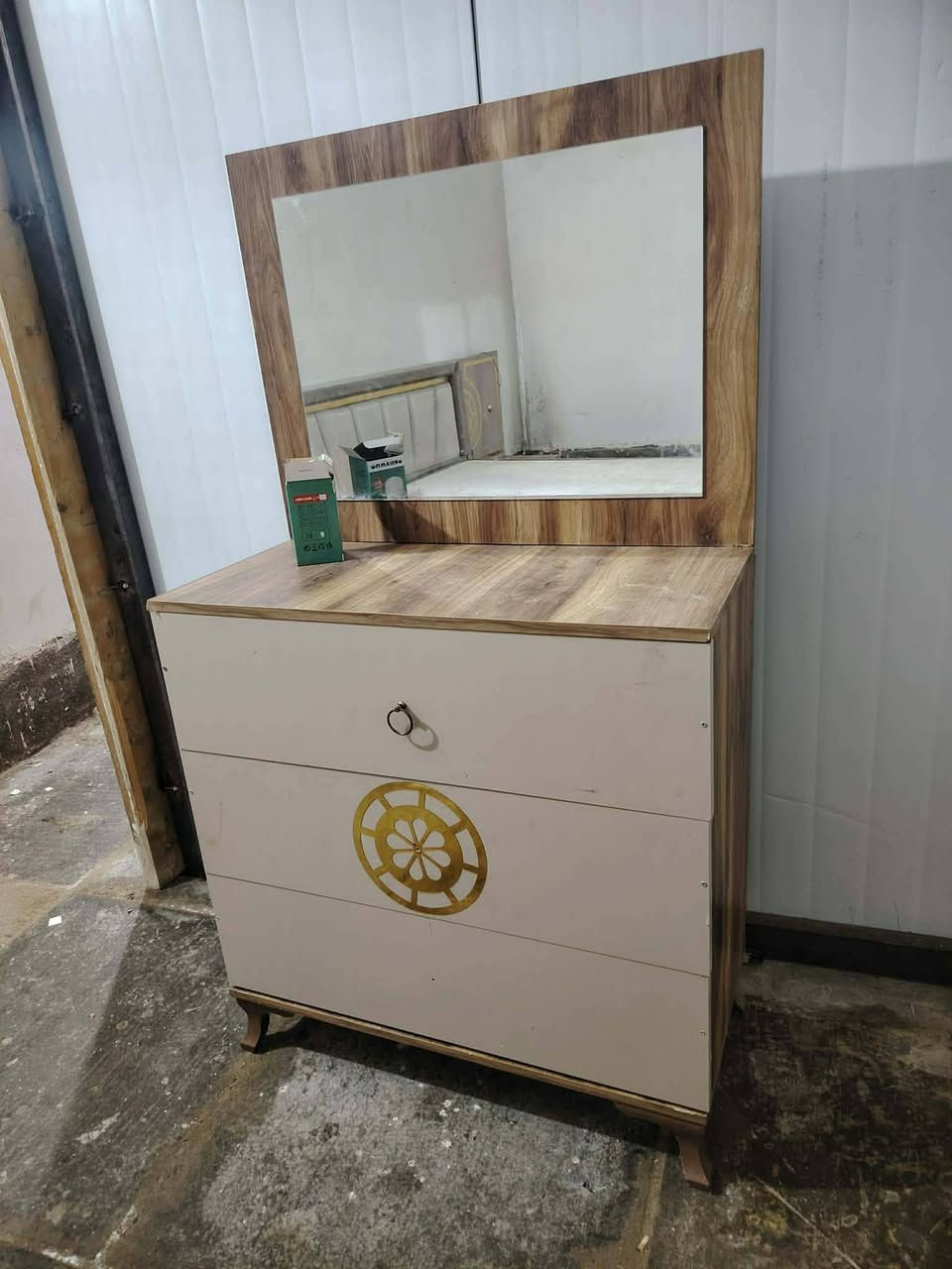 غرفه تركي ضخمه اخت. الجديد كامله تركي اصلي ثقيل المكان ديوانيه *********** بي وتساب
