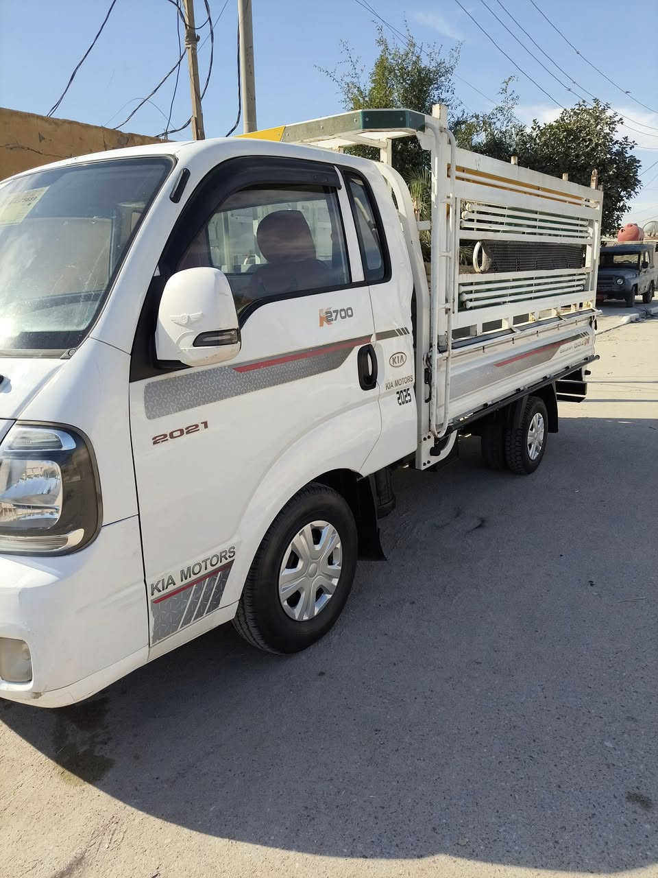 كيا مديل ٢٠٢٠ شكل الجديد مكفوله ماشيه ٩٩ سياره جاهزه وكامله رقم بصره سنويه مامنتهيه السعر ١٢٩ مجال بسيط
مكاني البصره الزبير ***********الشراي  يتصل
