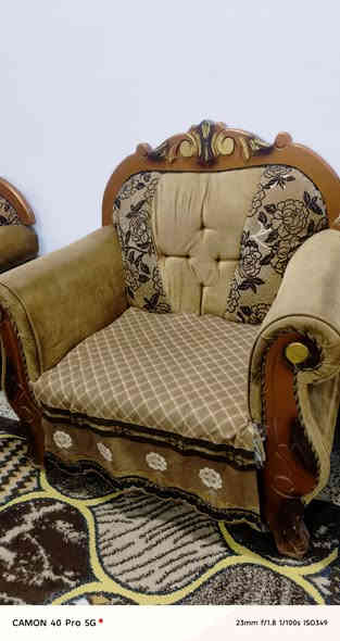 تخم 10مقاعدتسكام نظيف200 وبيه مجال العنوان زويريجات الجمعيه ***********
