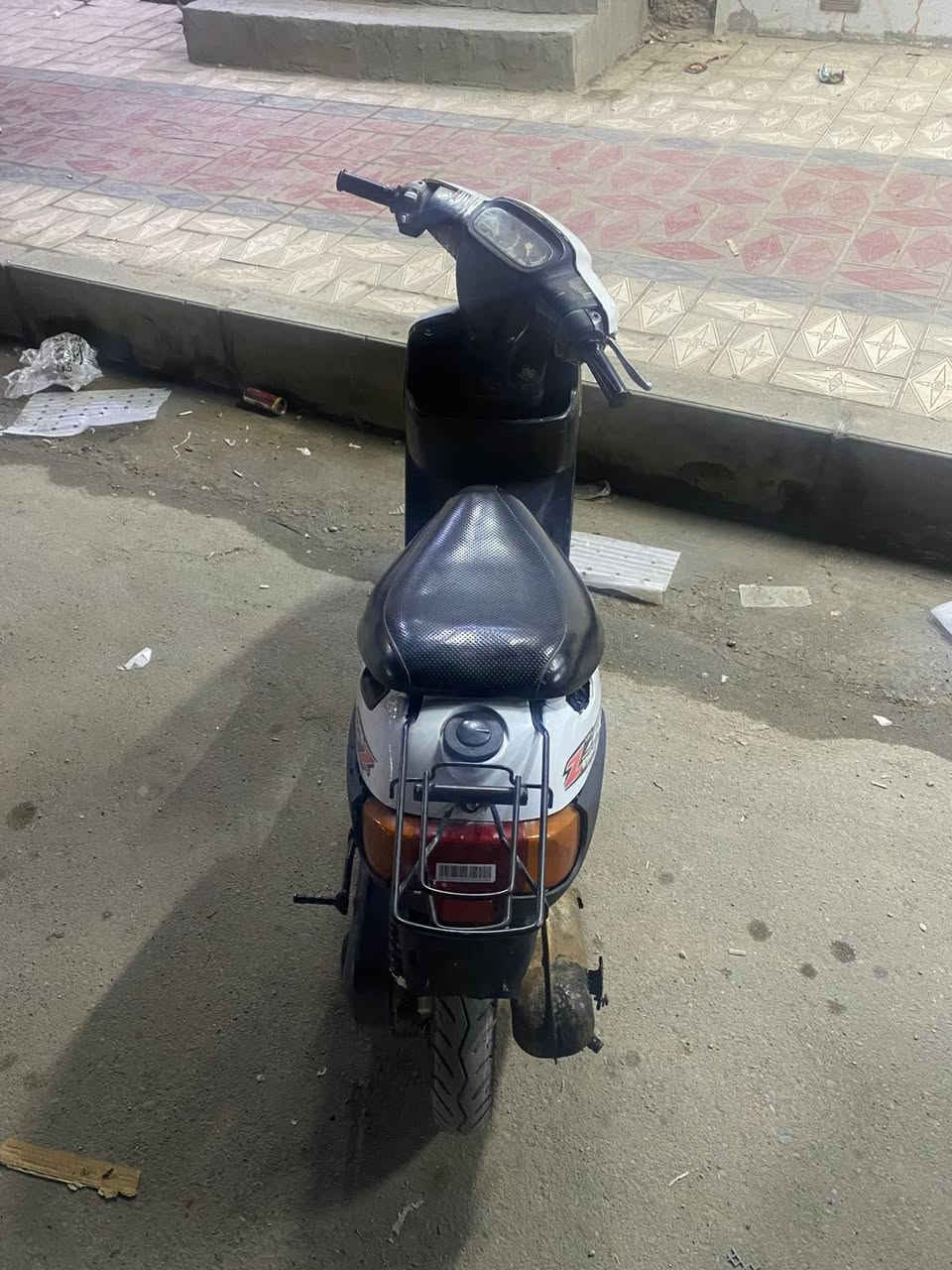 السلام عليكم دراجه بتره 60 للبيع دراجه حلوه ونضيفه السعر 300 وبيها مجال قليل التواصل وباقي التفاصيل واتساببب الناصرية مركز: : ***********
