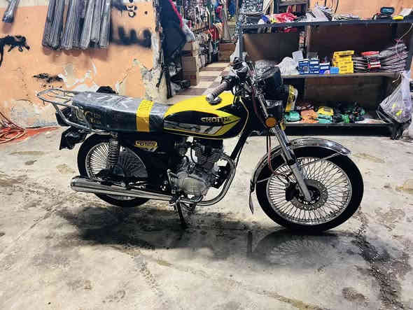 للبيع سولنك موديل 2025 اخو الزيرو ماشي شي قليل السعر خاص او اتصل ع رقم ***********
