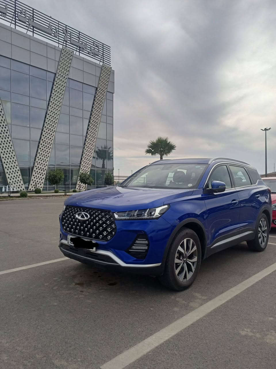 ***********
ماشية 15الف
موديل 2023
مكفولة من ضربة
فول مواصفات لاكجري
ضمان شركة السراب
لون مميزة
