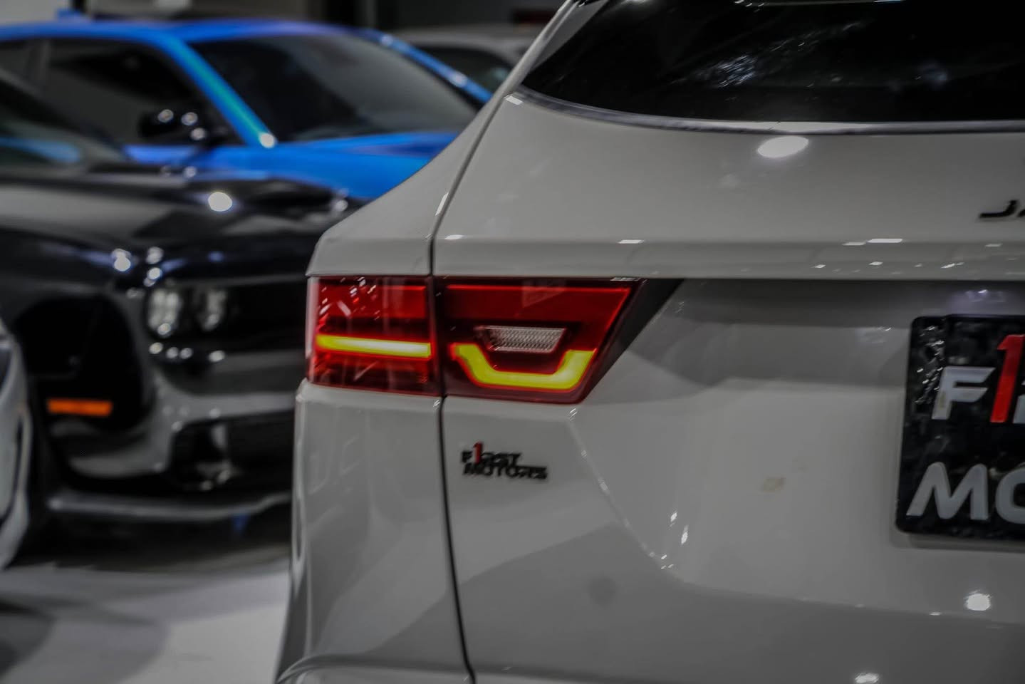 Jaguar E-pace 2023 
رقم اربیل 
ماشی ٤ الف
مکان سیارە اربیل 
سعر 275 ورقە
***********
*********** أربيل, العراق
