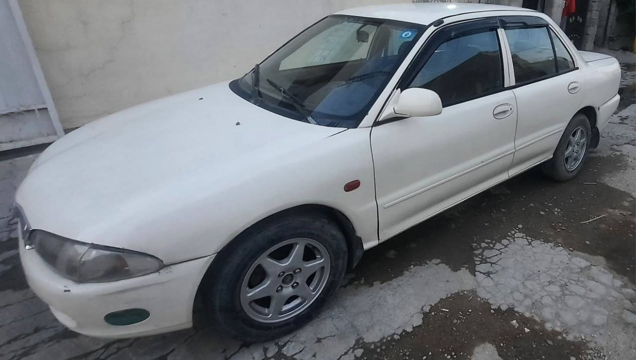 السلام عليكم بروتون ٢٠٠٤ اوتماتيك باسمي محرك وكير بحالة جيدة تبريد شغال مصبوغه حزام وكشرها ودواخلها موضح بالصور مكاني الدورة السعر ٣٨
***********

