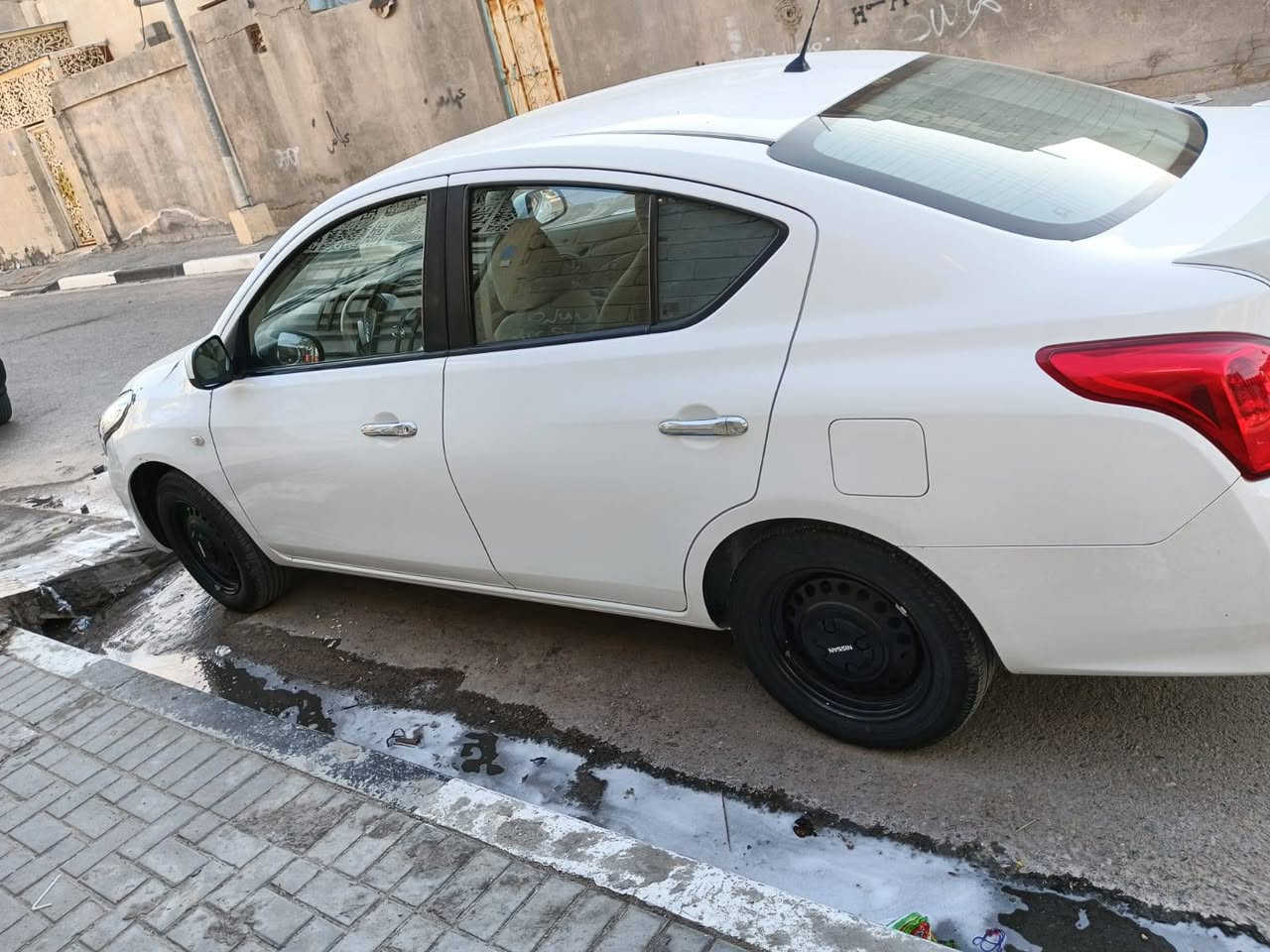 مرخست ابو الكروب نيسان صني هندي بليته زركه البيع سياره كفاله من صبق ولتبديل ماعده بيه بارد مدكر جيهت السايق سعر 118 رقمه أربيل سنوته نهات تسعه وعشرين تواصل مع هذا المعرف *********** موديل 22 وعشرين
