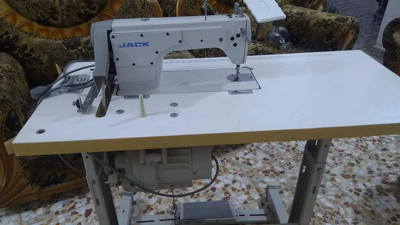 السلام عليكم ماكينه جاك نظيفه شوفة عينك تجي تفحص  وأشوف ب عينك رايده ب200 الف كربلاء حي الغدير ‏‪***********‬‏
