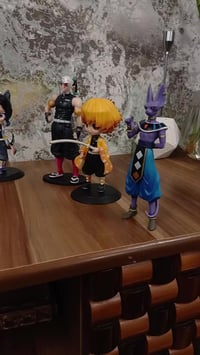 مزاد • مجسمات جميلة