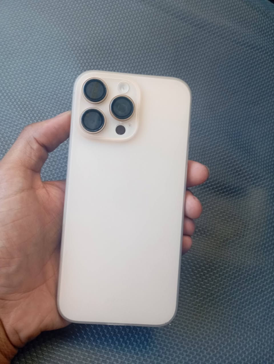 سلام عليكم ايفون 16 برو ماكس بطارية 100 مشحون51مرا جهاز جديد كلش شخط ما بي مكاني كربلاء سعر مليون و 400 و بي مجال ***********
