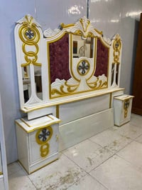 غرفة نوم • أثاث