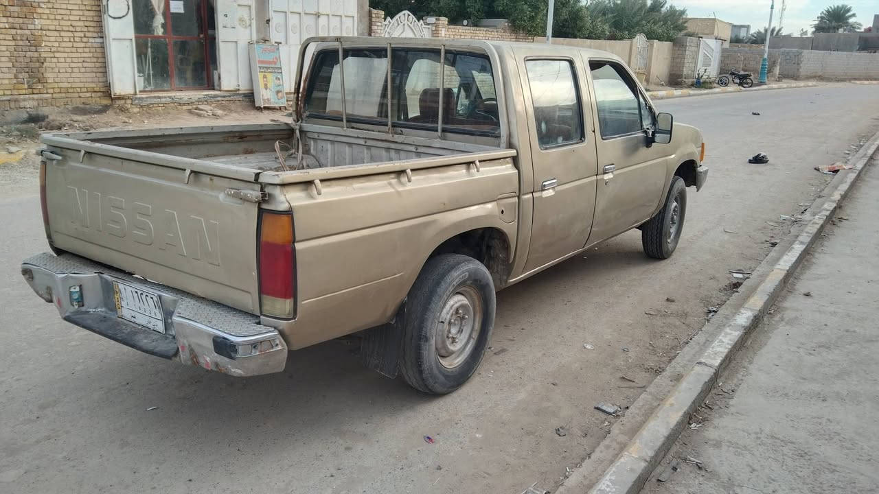 نيسان موديل91رقم ذيقار شاصي مكفول البدي شوف العين مكينه بيه ضعف سنويه نافذه من  20السعر ٢٨ ***********
