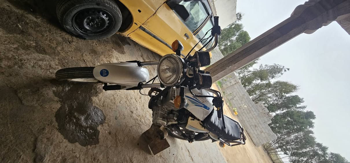 سلام عليكم دراجه دايون عضم 2022 كلك كهرباياته كله شغاله سعر 300وبيه مجال مكاني النجف الحيدريه ***********
