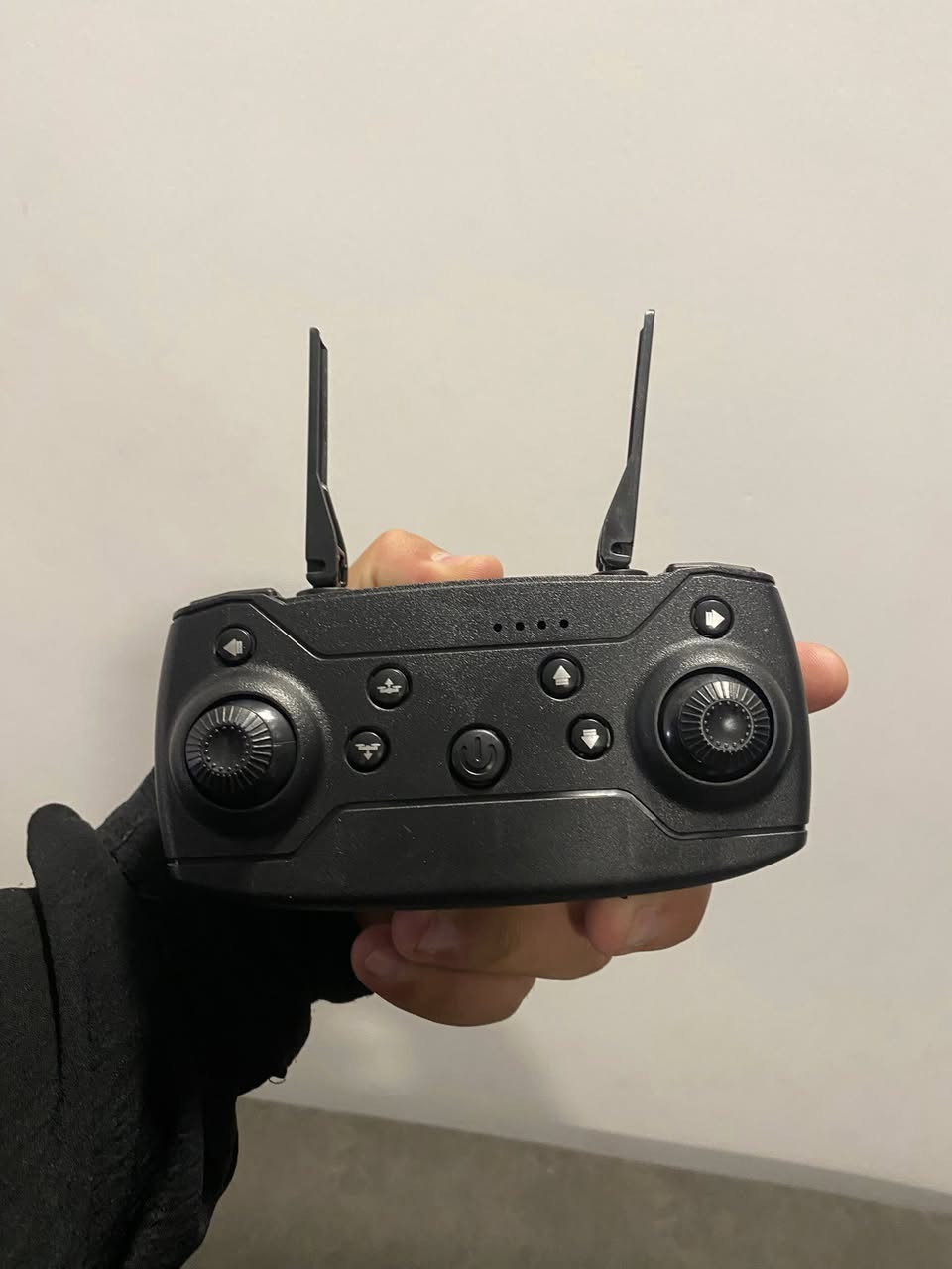 عندي كميات دون كل قطعه تختلف عن الثانيه تقريبا مكاني بغداد توصيل ماكو
***********
