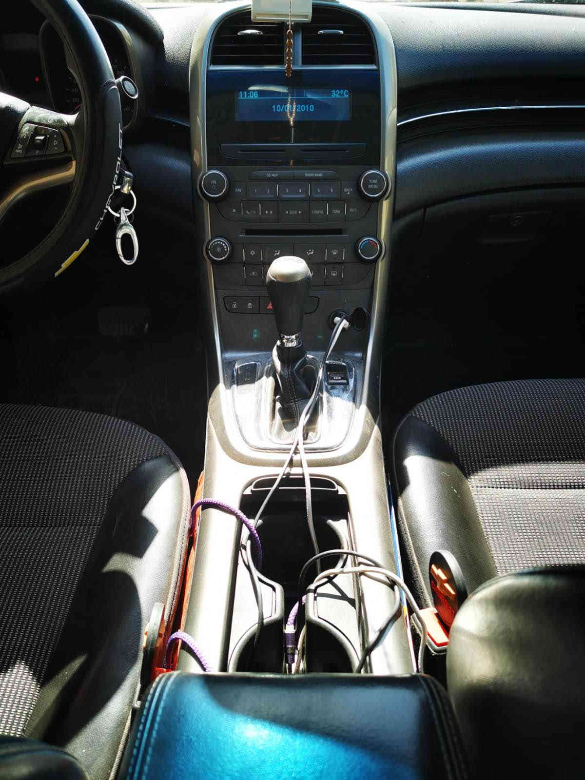 ماليبو 2013 

للبيع // ماليبو 2013

• اللون: سلفر

• وارد: خليجي

• المحرك: 2400

• رقم بغداد إنكليزي باسمي

• بيها 4 قطع

• السيارة بيها گازگيت

• السعر: 85 ورقة

📌 السعر بيه مجال بسيط

📌 للاستفسار والاتصال  واتساب 
*********** بغداد
