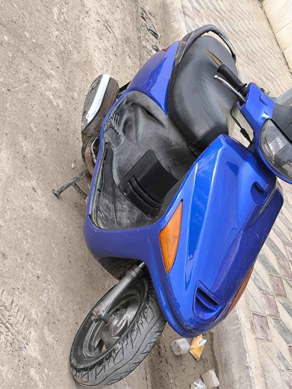 السلام عليكم دراجه فراشه حاويه مكفوله كفاله عامه من كلشي مكينه ماتسمع صوته ناعمه كلش لايت شاير سلف هندر هورن كلشي شغال وع الفحص شراي راسلني خاص او نتصال وبلخدمه ***********
