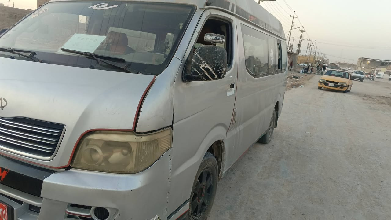 سلام عليكم شيري مديل 12مصفره هيه وضريبه  بسمي سياره رقم انكليزي مصبوغه جمليه وسياره جهزه تبريد اتلث قطع حداديه نضيفه تيرات جديدة اكسل جديد مال هايس ودوشمه من جوه كشنات تنته ارضيه وخير من الله  ومكنته كاز هستوني شاده سعره 85
مراوس هايكر جنبي استفسار ***********
