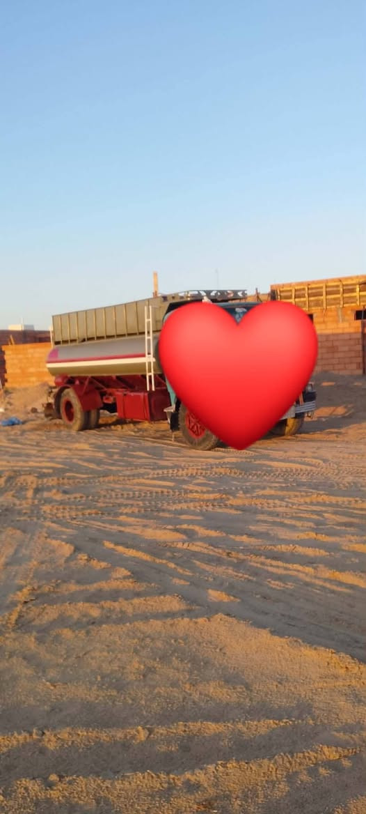 تانكي للبيع كول خمسه متار نضيف كلش ***********
