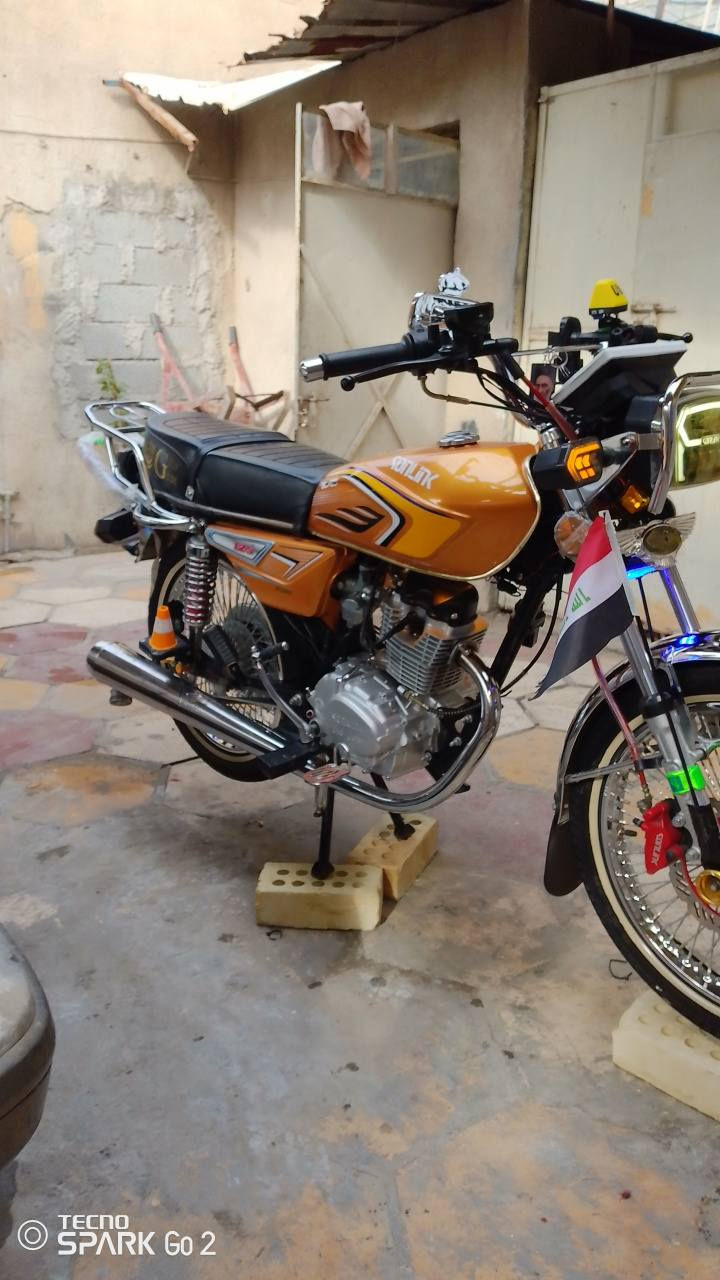 يا الله سلام عليكم دراجه تايكر للبيع موديل ٢٠٢٥ دراجه ع وضع الشركه كلشي بيه بلادي الله شاهد ترتيب فول يعني تأخذه تترحملي عليه دراجه بلادي بيه مكينه اشك الكاع وبيه دك مال سلولي اتحده دراجه بيه نفس الدكه مال السلولي اورقه بسمي وكامله مكمله الدراجه نصبه فولل مسجل تكسي شغال 
انره لد ع المحرك لون برتقالي   
نشره فدرالي لون ازرق 
بوري ستيل خلفي هوه النشره ماتته هم شغاله الله شاهد جبته من ديالى 
درع ماصده ستيل  هورن طاط جديد تضليل المصده الايت لاين عالي ناصي شغال زنون استان تليفون 
تاير خط ابيض 
بوري هوه و لعلم الدراجه مفوله يعني تأخذه  عقل رياضي جديد 
بس تكشخ بيه السعر 860 وبيه مجال لطبيب واني خادم 

ملاحظه العداد ضارب فقط بعد كلشي بيه شغال فقط التشبول ضارب 
مكاني بغداد مدينة الصدر رقمي للتواصل ‏‪***********‬‏ اخوكم ابو اسد ❤️ تحياتي للجميع
