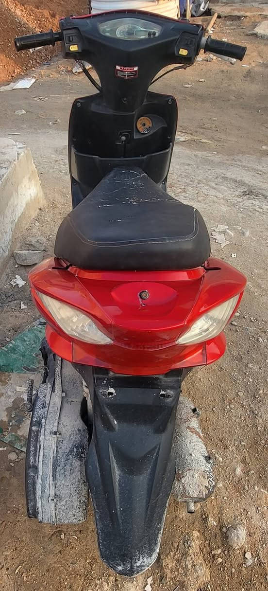 سكنس للبيع 190وبيه مجال مستعجل عل بيع 
دراجه نظيفه وشلعته حلوة عداد 140
تواير وباتري جدد نكرة سلف 
..كنطرة السلام
***********
