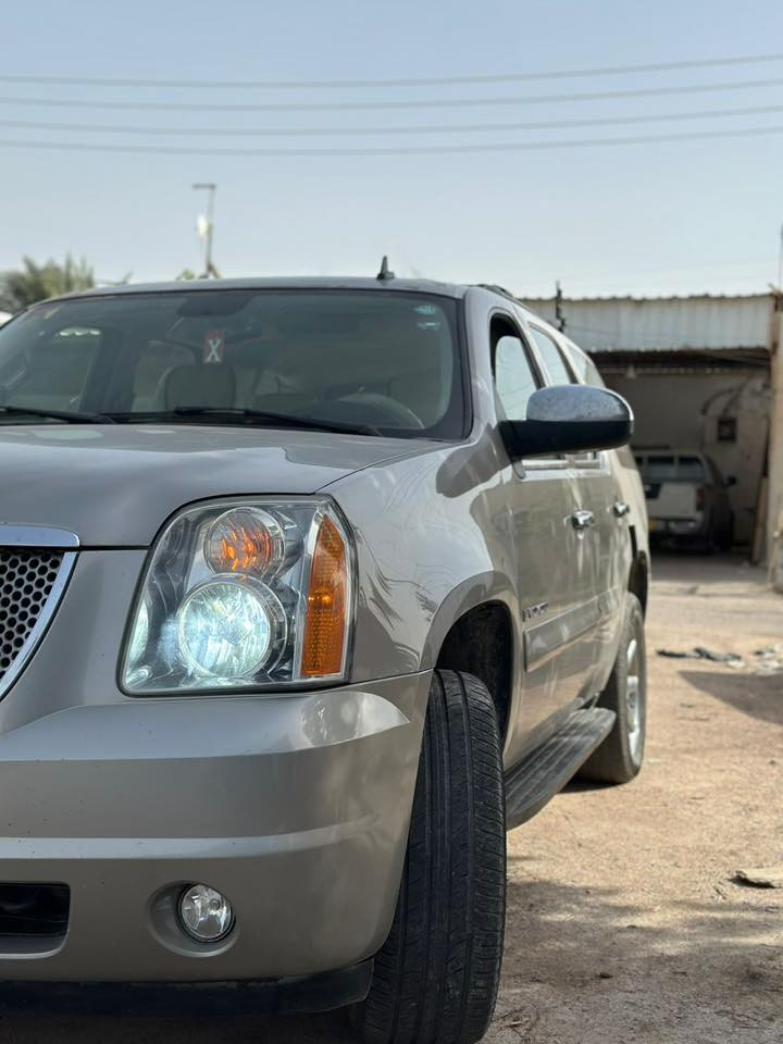 يوكن 2007 SLT ملكي كشنات منفصلة مكينه 5300 فول مواصفات وارد كندي السياره كفاله ظربه ومعجون ماعده رشات بسيطه رقم اربيل بسمي شرط التحويل مكان البصره السعر 175 ومجال قليل اتصال ***********
