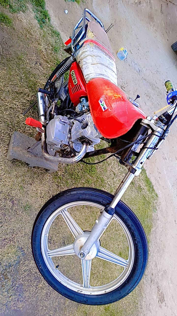 سلام عليكم سيفان للبيع 5 كير سعر 125  مكاني دجيل ***********
