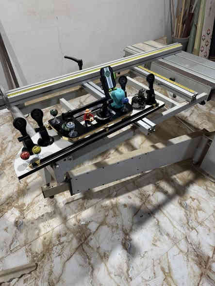 السلام عليكم من بيكم يرغب بشراء دشبول كافة السيارات أو جملة أو مفرد هذا رقم موبايل ***********📞📞📞***********
