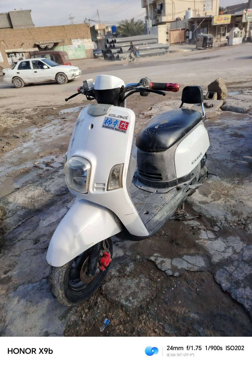 دراجه بوليس محرك نضيف دراجه نضيفه كامله بس شغل وتطله كفرات جداد.  السعر ٤٢٥ وبيهة مجال  للتوصل ***********🏍️🏍️🛵🛵
