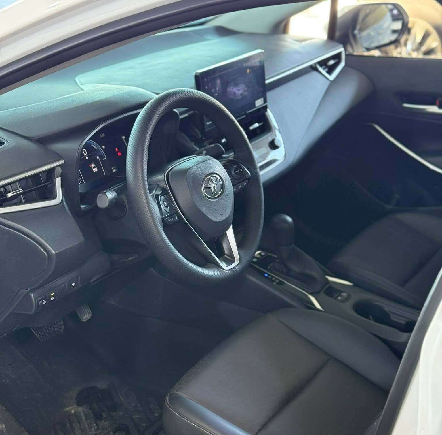 يوتا كرولا HEV هيبرد 2025 
فول موصفات 
رادر و خه تى ريگا 
سڵاید 
كوشن جلت 
سوكان تقه ل 
كاميرا 
‏1,800  هەزاروو هەشت سەد   ڕۆشتووە سفرە 
تازە رەقەم کراوە وە کالەوو بە ناو کردن بە شەرد
بۆیاخ : تەنها یەک پەڵە  بۆیاخ و ساردێکی زۆر کەم 
سۆنەریم داناوە 

نرخ  :  160$   قووفڵ  

ناویشان : سلێمانی
***********----*********** السليمانية, العراق
