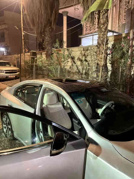 نيسان مكسيما 
2013 وارد امريكي 
ضرر جاملغ الايمن والايرباك ( بالعراق طخات بسيطة) 
المواصفات فول 1/1
فتحة 
بصمة تشغيل
بصمة ابواب 
شاشة
تبريد + تدفئة 
تحكمات ستيرن
كشنات كهرباء
كامرة خلفية
سستم سماعات +( دمام) 
منضومة لايتات زنون عالي ناصي 
ويل هايبر كروم حجم 17  البارحه شادهن

*********** واتساب + اتصال غير متواجد على الفيس
