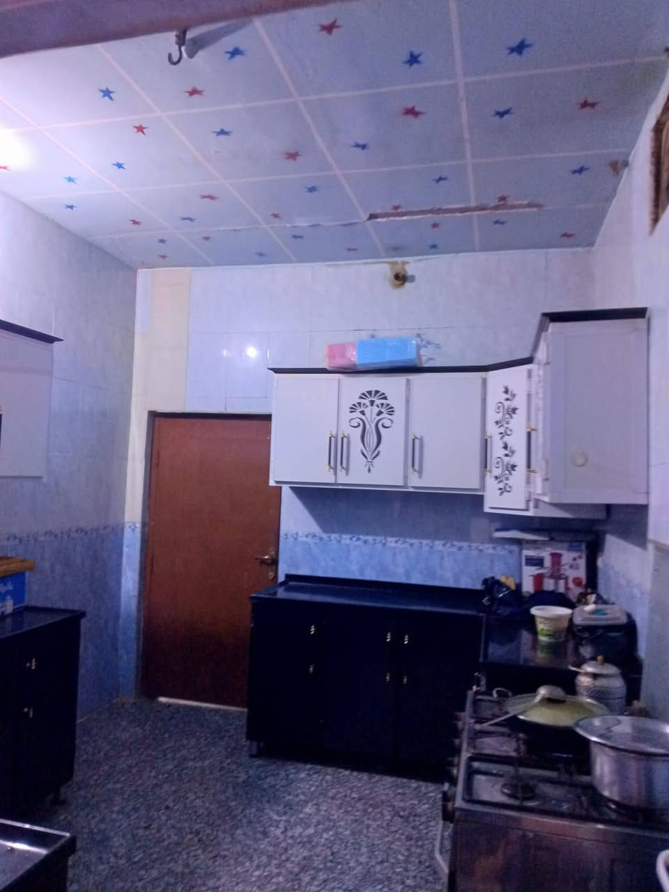 دار سكن طابق واحد عكاده حي الزهراء للاستفسار مكتب ياسين للعقار ***********/السعر 120
