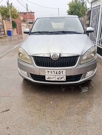 سكودا 2013 قطعتين صبغ بدون دواخل كير محرك و تبريد و هيتر و تحويل و طخم...