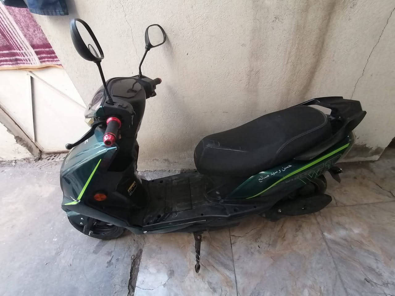 سلام عليكم دراجه شحن نضافته 95دراجه مال بيت وراعيه رجال جبير يعني دراجه مامتعوبه وبطاراته جديدات ماصارهن شهر من شادهن وعارضه 600وبيه مجال الطيبين الموشراي لا يتعب الرجال هاذا رقم صاحبه ***********
