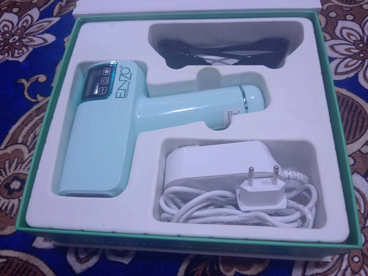 للبيع 
جهاز ليزر شركة انزو الايطاليه اصلي  مستخدم كم ضربه 
السعر ١٥٠ وبي مجال


**إذا كنت صاحب هذا الإعلان وتريد حذفه لأي سبب، رجاءا أرسل رسالة إلى الدعم الفني**
