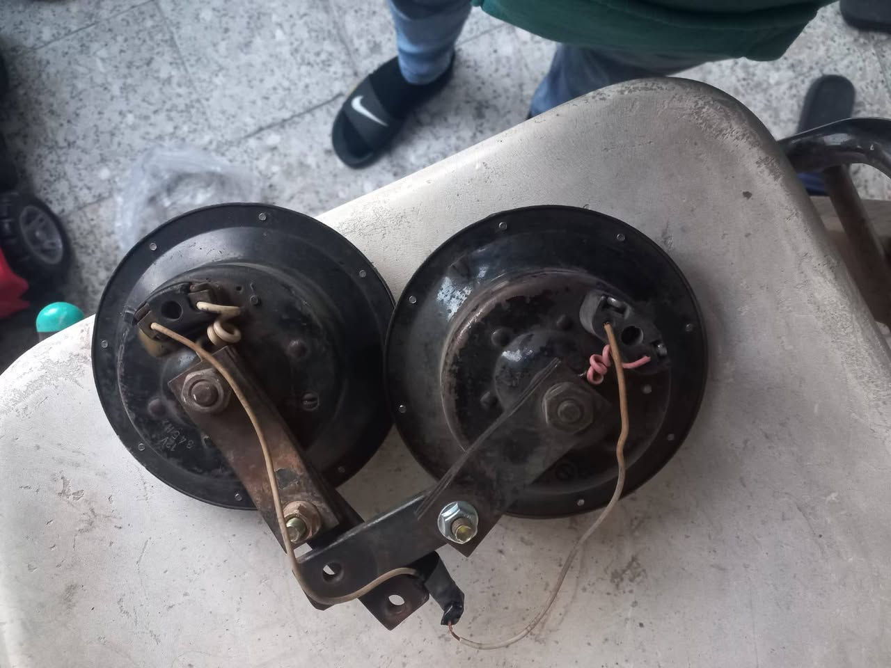 هورن بوش الماني اصلي
عنجه مابية اي عطل جاهز جيب و شد 
السعر 400
العنوان كرادة قرب ساحه كهرمانه
رقم ***********
