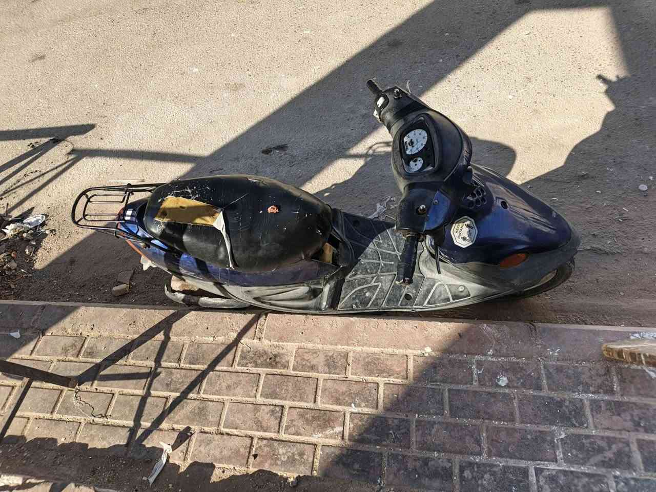 دراجه للبيع كلشي جديد بيه../عوزه تور باين وستان بس ب200 
***********
