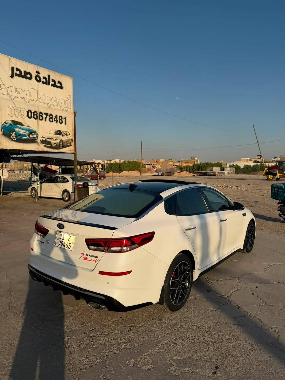 السلام عليكم
اوبتما 2020 
فول 1/1 اعلى فئه بالاوبتما
سياره جديده جدا داخل وخارج
ومحافظ عليها كلش ومغلف الجام عازل حراري وكاعيه جلد وكلش هواي صارف عليها
صارلها عدي 4 سنوات ماحط غير بس بانزين 
رقم بغداد باسمي 
كير مكينه كله مكفول حتى الكشر خارجي مكفول من كلشي 
بيها دعاميه اماميه مصبوغه وربع بنيد شرط بدون فتح
ولا ايرباك ولا شواصي ولا لغود تجي تشوف سياره اذا غير كلامي اني ادفع السونار 
مكاني حي الخضراء 
السعر ١٦٠ وبيها مجال
رقمي ***********
