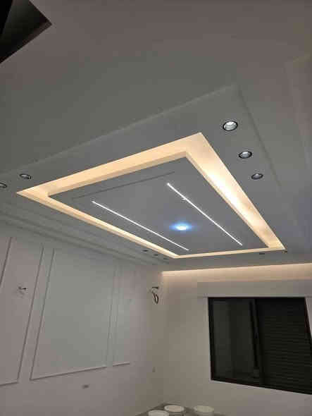 عمل جميع انواع ديكورات جبس مبورد وسقوف ثانويه وجميع انواع الاصبااغ *********** كربلا
