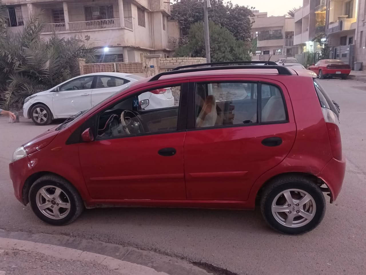 السلام عليكم بيع او مراوس باحدث
 شيري A1 موديل ١٢ رقم انكليزي بغداد بأسمي مكفوله بدون صبغ وتبديل كير مكينه نظيفه شاشه تبريد تدفئه مكانه بغداد للاستفسار الاتصال على ***********
