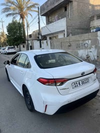 كورلا وارد امريكي هايبرد حادثها قطعة واحدة وشوية صبغ بالصندوك جوه الرق...