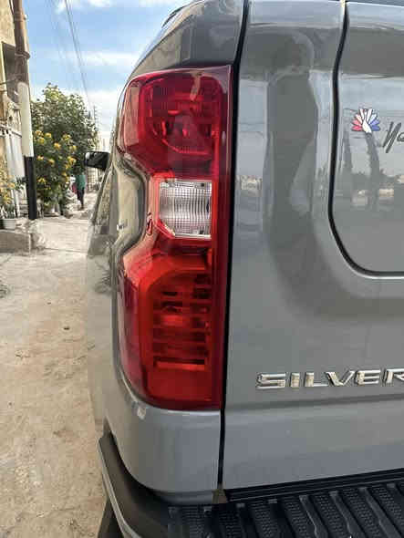 سلفرادو 2024 اللون مميز أسمنتي بدون ضربة بدون ايرباك بيها بارد بالجاملغ الامامي سيارة جدا نظيفة ماشية ١٧ الف كيلو باب طًويل بدي قصير المحرك 2.7  مكانها بالغزالية ***********
السعر 330 ورقة
