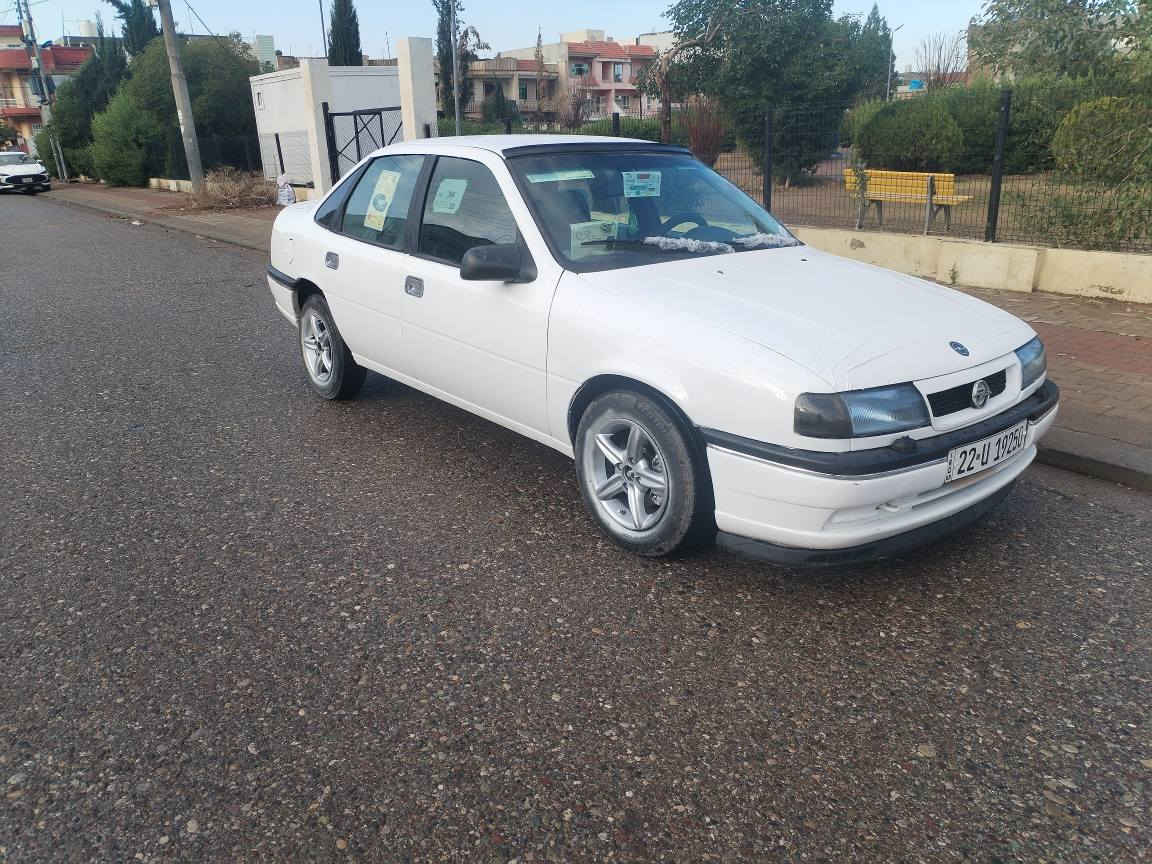 فيكترا مؤديل 1995 گئر عادي مه كينه 18 گئرو مه كينه به شه رت. زينكه و سه نه وي نويه تاكو2030 هه زه و فه حسي نويه توندو توله جوار تايه ي نوي له بنه كه رمي و كاره بايي هه موو ي مه زبوته يه كسه ر به ناوي خويتي ده كه ي
شوين. هه ولير
سعري 44 وه رقه مامله
*********** أربيل, العراق
