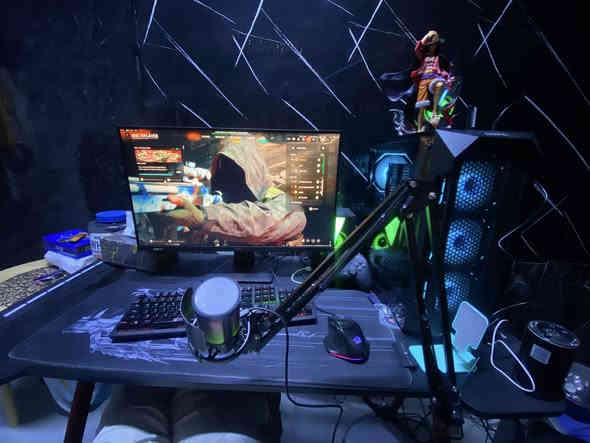 GPU RTX ZOTAC 3070 RGB 
CPU CORE I5 13400F 10 CORES 16 Threads 
MOTHERBOARD ASUS PRIME B660M-K 
RAM 8X2 16GB 3200Hz 
STORAGE M.2 1000GB 
POWER SYPPLY 750W +80 
تبريد هوائي احترافي 2FAN للمعالج 
CASE AURA 4FAN RGB متغير لاكثر من عشر انماط 

شاشه MSI 

Monitor MSI 
240Hz 
2K 
27 Inch 
FAST IPS 
1 ms 
G-SYNC 
شاشه خرافيه من كل النواحي وموصفاته عالميه وبعد بيه موصفات هواي ✅ ***********

سعر التجميعه مليون و1500
مكاني بغداد الزعفرانية
وياهة ماوس وكيبورد دراكون اصلي وكرسي كيمنك سعرة 200 وميز كيمنك ونشرات ضوئية ،ماوس باد ضوئي  سستم سماعات قوي , دركسون احترافي كرسي دركسون احترافي
