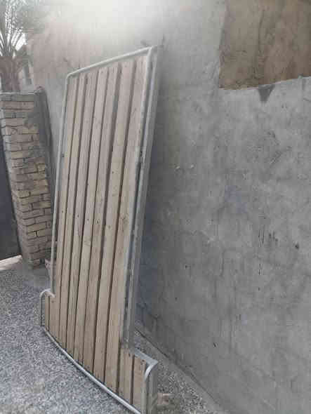 سلام عليكم سبتيه ما  ستاركس البيع رقم الهاتف ***********مكان بغداد موديل ٢٠٠٧
