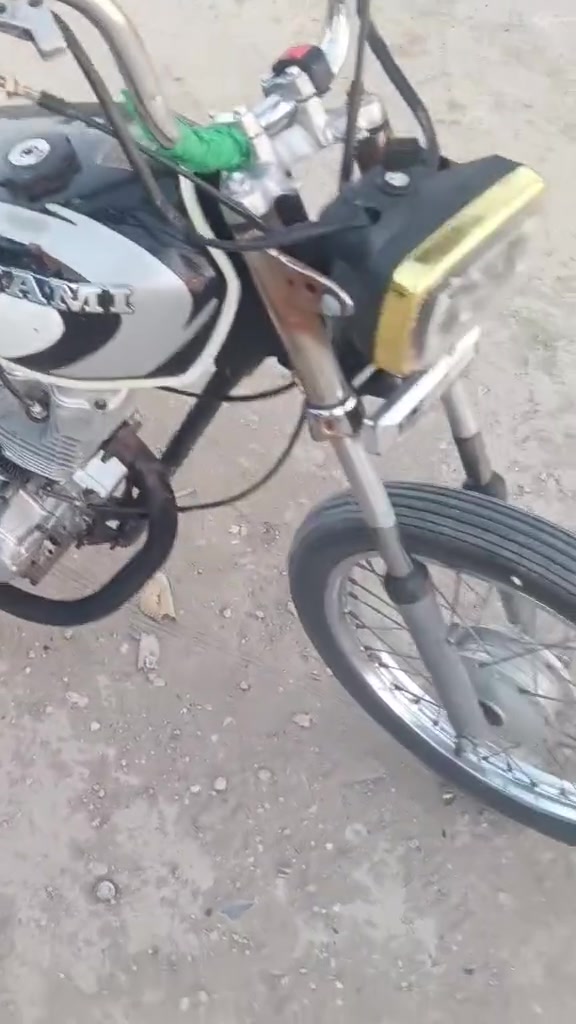 السلام عليكم شباب دراجه للبيع ناعمه شلامشه 300 وبيها مجال


**إذا كنت صاحب هذا الإعلان وتريد حذفه لأي سبب، رجاءا أرسل رسالة إلى الدعم الفني**