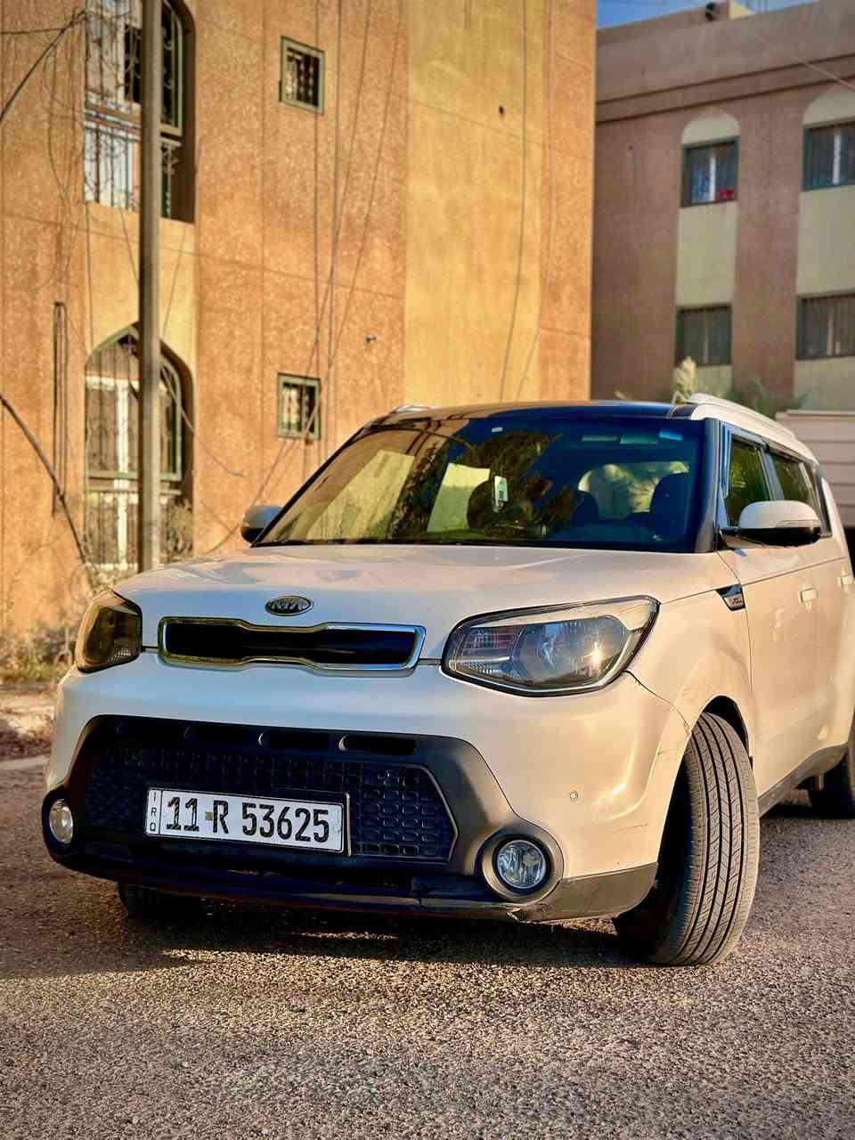 (للبيع كيا صول 2014)🚗🚨
🔥 FOR SALE | KIA SOUL 
2014 | Full Option (1/1) 🔥
فول مواصفات 1/1👌🏻💯

2Color

إذا تبحث عن سيارة نظيفة، أنيقة، ومتكاملة بالمواصفات، فهاي السيارة تستحق وقتك ومعاينتك.

✅ فول مواصفات (1/1)
✅ تشغيل بصمة + بصمة أبواب
✅ مرايا شفط مع إشارات وترحيب
✅ بانوراما
✅ كشنات جلد فاخرة
✅ تدفئة وتبريد للمقاعد
✅ تحكم كهربائي بالمقاعد
✅ شاشة حديثة مع Apple CarPlay
✅ منظومة زينون
✅ تبريد ثلج
✅ صدر أمامي وخلفي مبدل جديد

السيارة بحالة ممتازة، وما تحتاج غير ترتيبات بسيطة حسب رغبة المشتري، وجاهزة للاستخدام اليومي بكل راحة وثقة.

📍 Location: بغداد – الشعب
📲 WhatsApp: ***********

لأصحاب الذوق الرفيع… المعاينة خير دليل.
